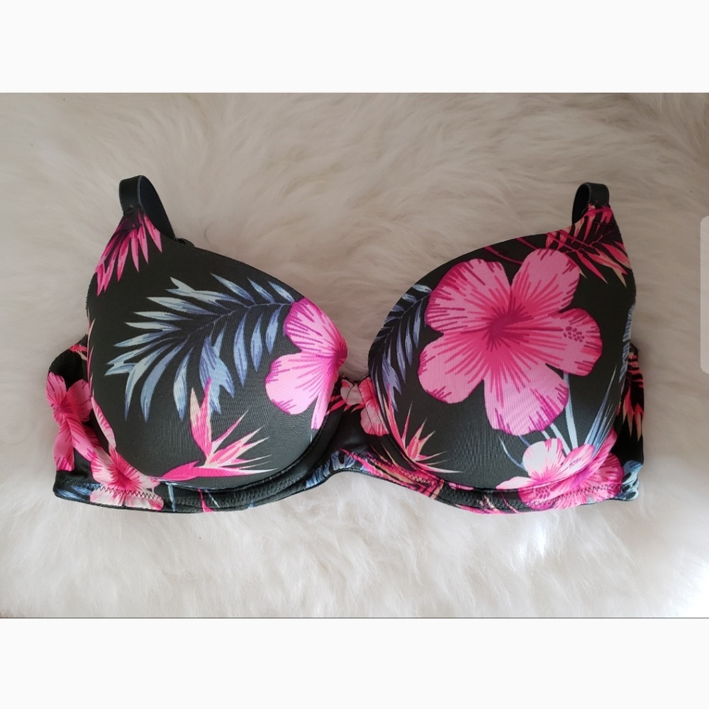 VS Pink Green Floral Wear Everywhere Lined Bra 32C